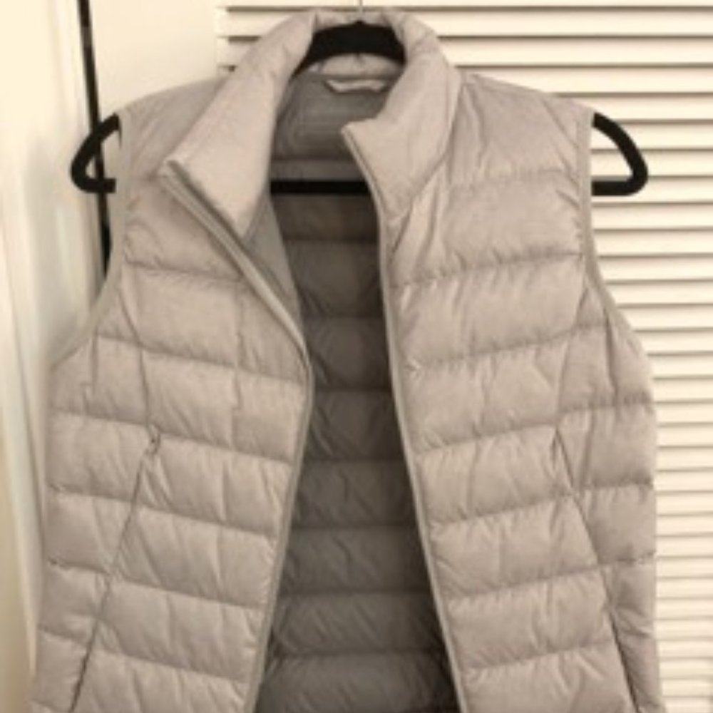 Silver Eddie Bauer Puffer Vest - Medium